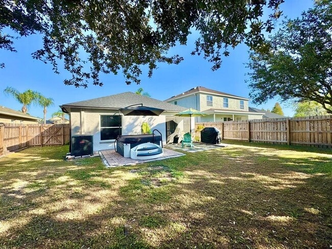 Building Photo - 30912 Bridgegate Dr