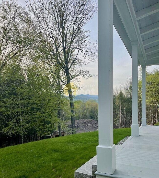 Building Photo - 5 bedroom in Stowe VT 05672