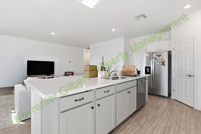 Building Photo - Lovely 2024 built 3-bed/2-bath Home in Wales Ranch