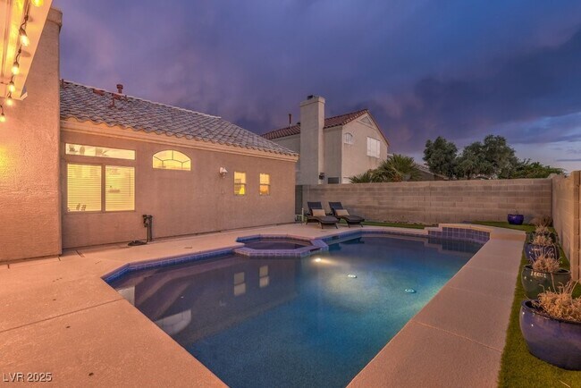 Building Photo - 8157 Creek Water Ln