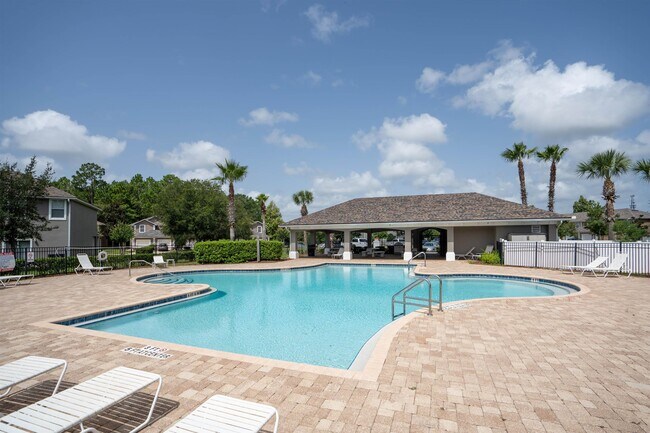 Building Photo - 313 Scrub Jay Dr