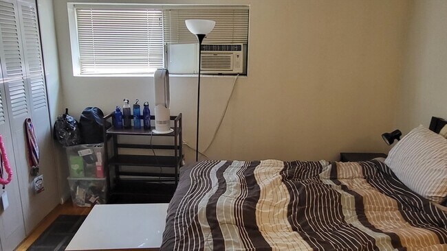 Building Photo - 1643 Cambridge St