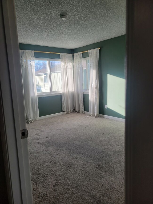 Building Photo - Cozy 2 bedroom Condo in Des Moines