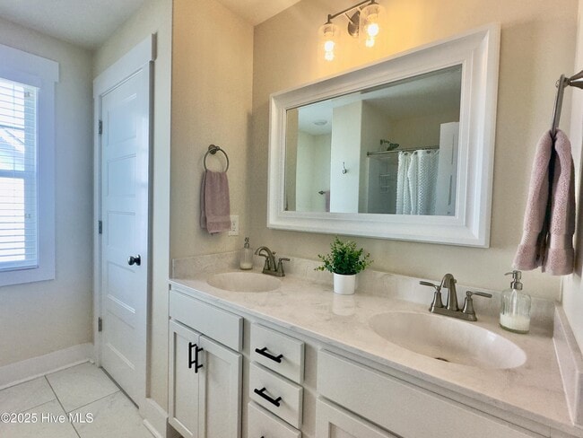 Building Photo - 102 Bogue Harbor Ct