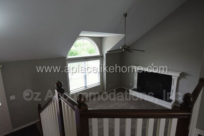 Building Photo - 6303 W 155th Pl