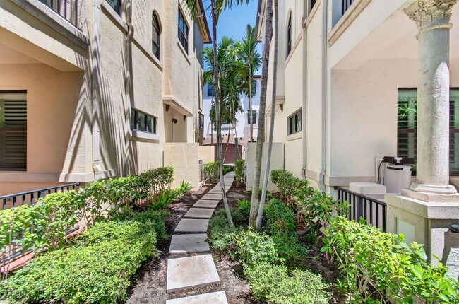 Building Photo - 622 Windward Cir S