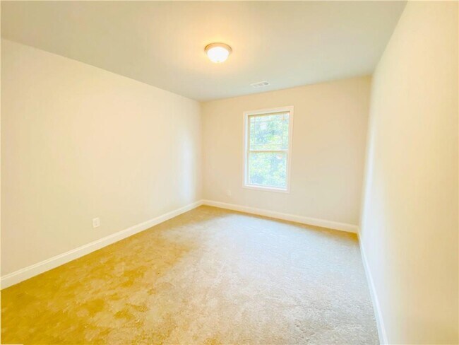 Building Photo - 1089 N Village Dr