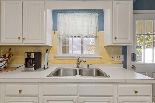 Building Photo - 3948 Tybre Downs Cir