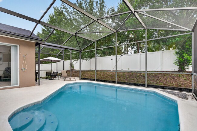 Building Photo - 515 Corvina Dr