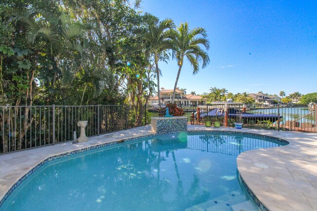 Building Photo - **STUNNING POOL HOME**4BEDS / 4.5BATHS**AQ...
