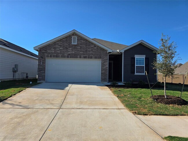 Primary Photo - 100 Fox Hvn Rd