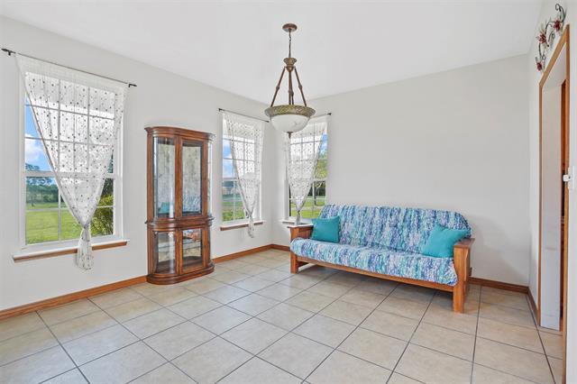 Building Photo - 215 Greathouse Cir