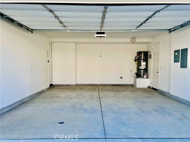 Building Photo - 639 McFadden St