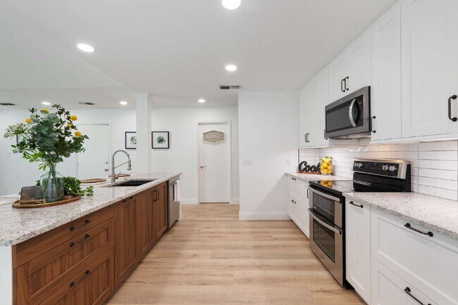 Building Photo - Renovated 3BR | Open Concept | Large Outdoor Space | Keller ISD