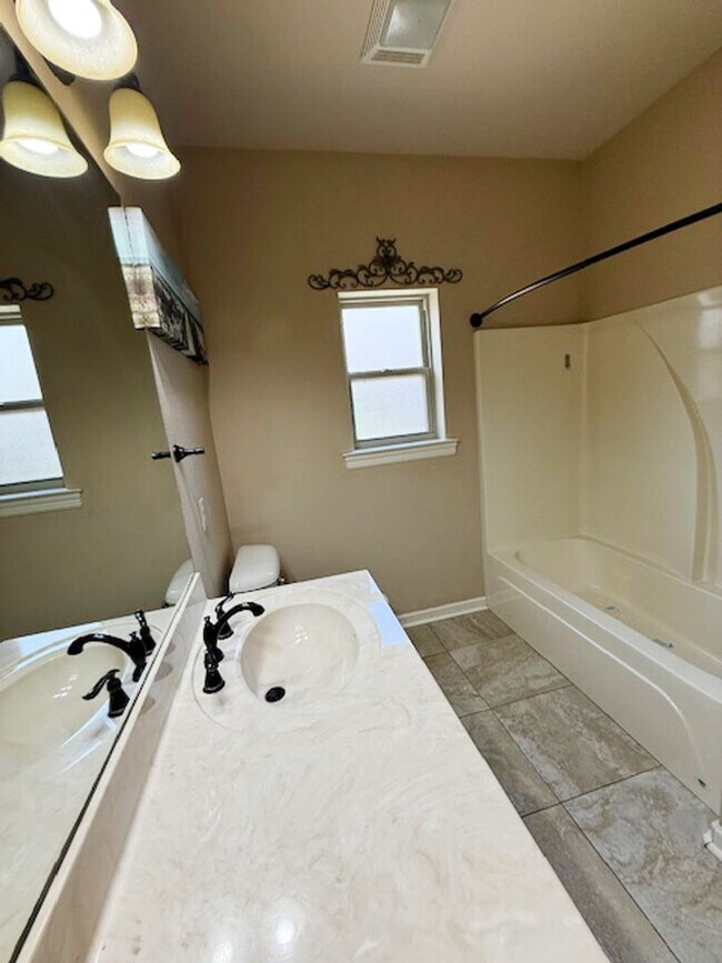 Building Photo - Home for Rent in Hot Springs!