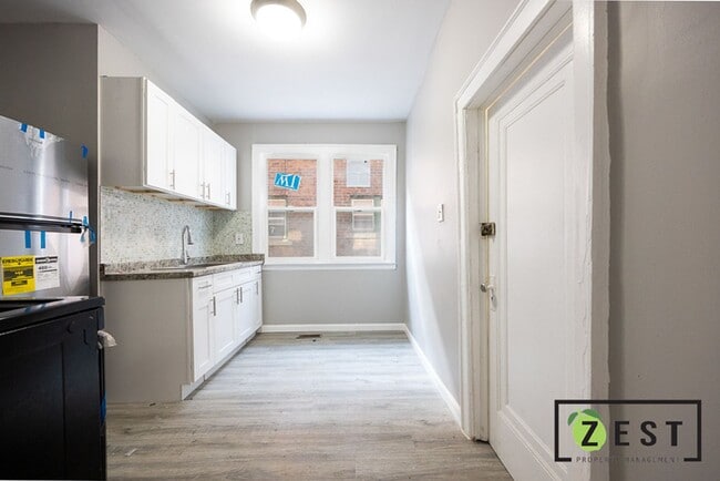 Building Photo - 3783 Tyler St