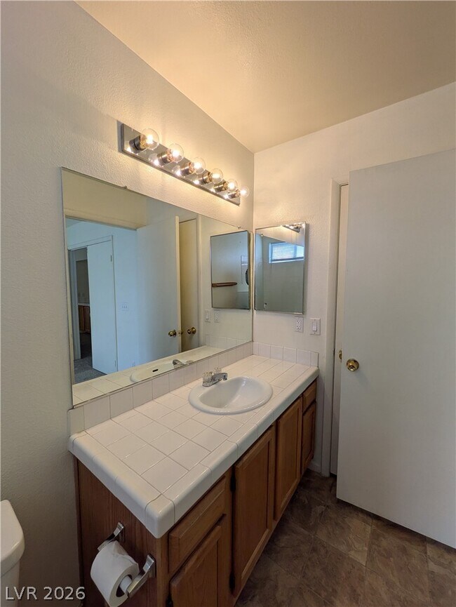 Building Photo - 2462 Cavern Cove Way