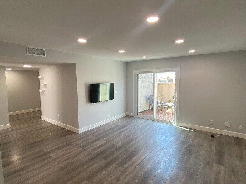 Building Photo - 29142 Via Cerrito
