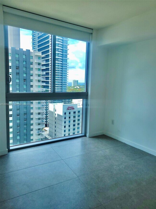 Building Photo - 1100 S Miami Ave