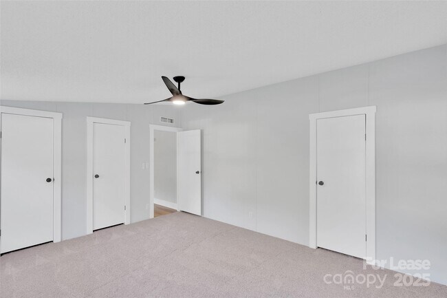 Building Photo - 166 Crystal Bay Dr