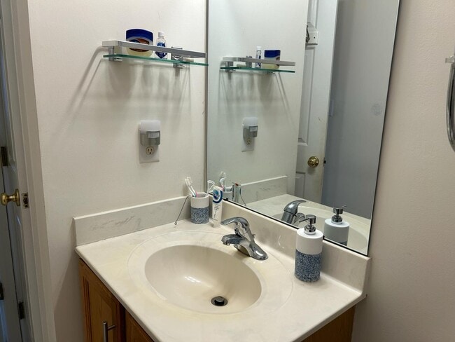 Building Photo - 113 St Ayers Way