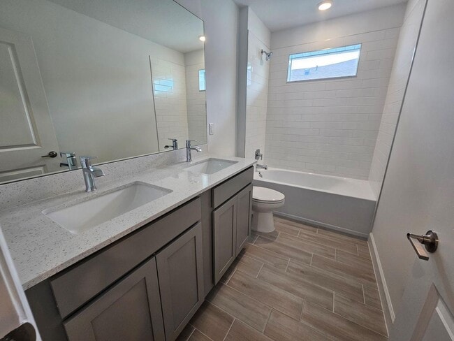 Building Photo - 19576 Whispering Crk Rd