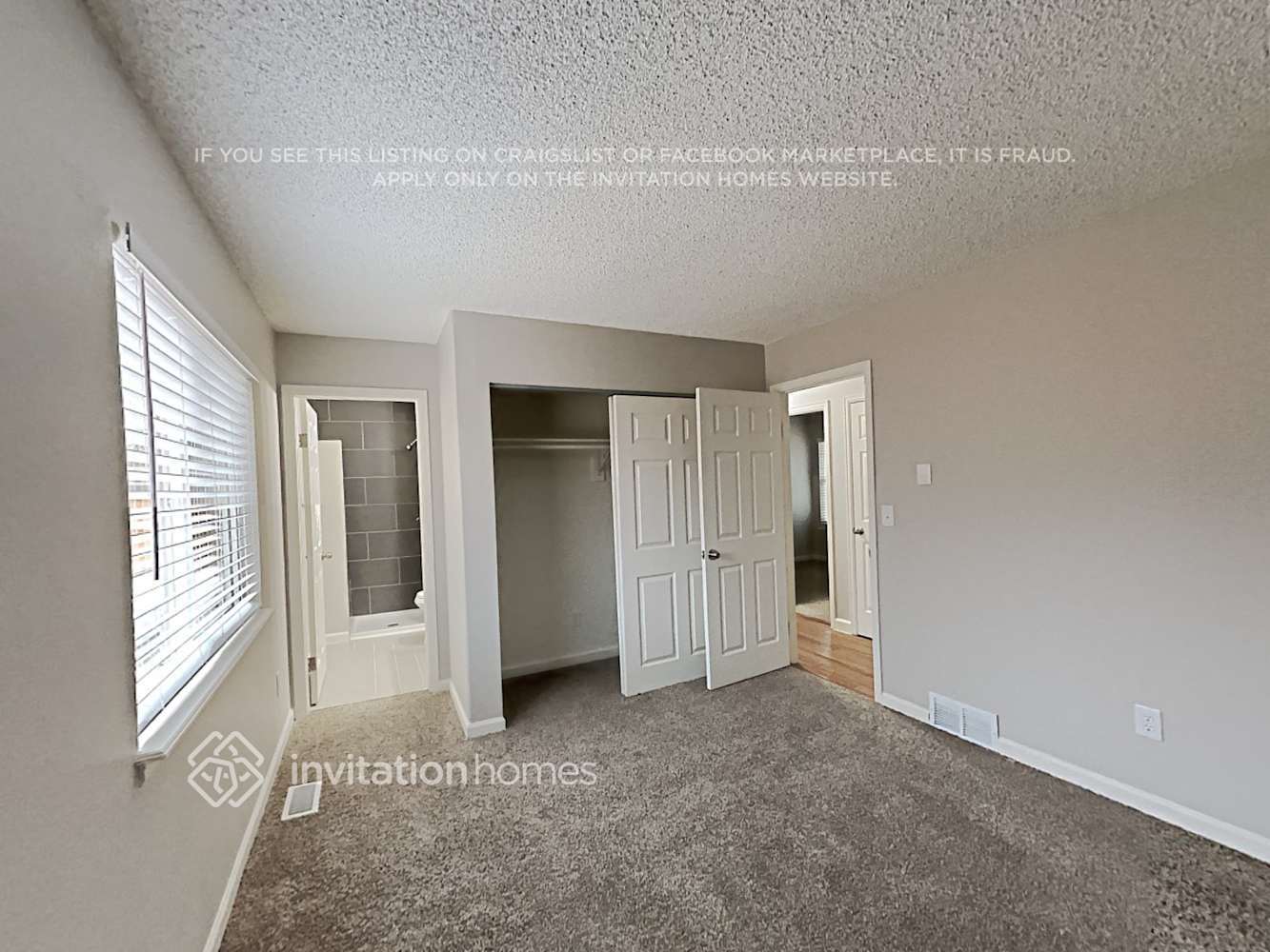 Building Photo - 3852 S Olathe Cir