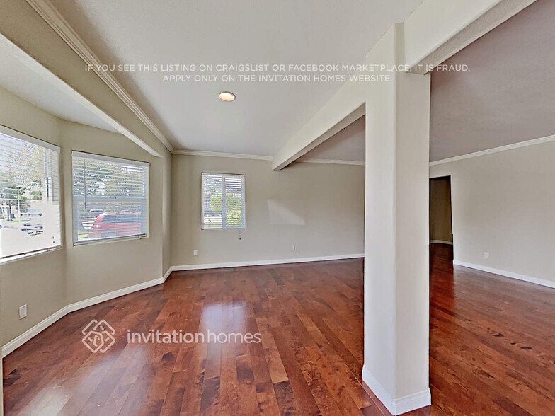 Building Photo - 1241 E Herring Ave