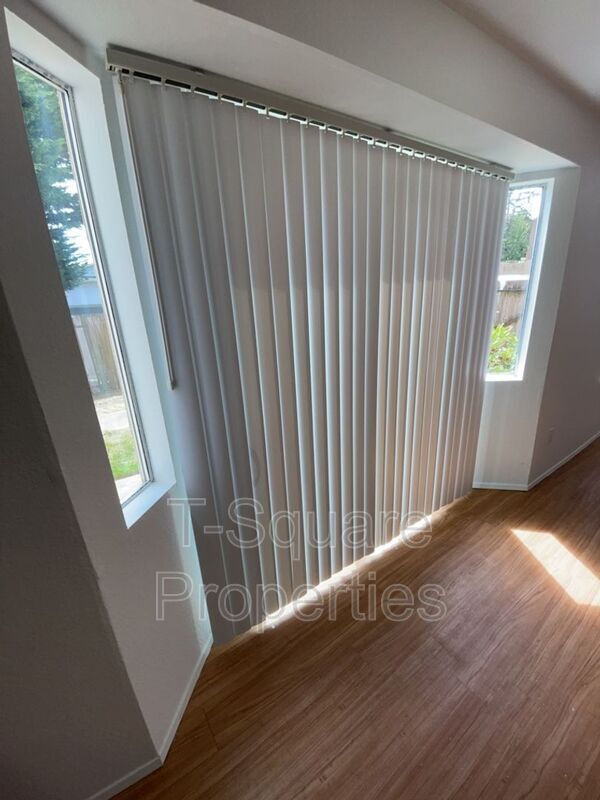 Building Photo - 2720 204th St SW