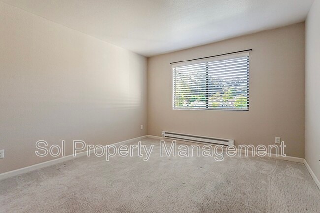 Building Photo - 41 Grandview St