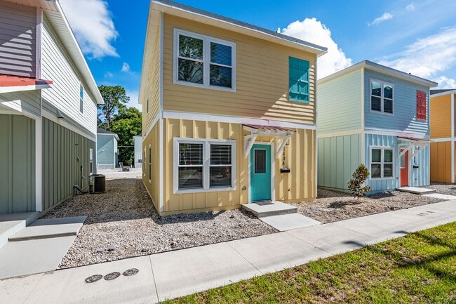 Primary Photo - 3 BEDROOM HOME AVAILABLE FOR AUGUST 2026!!!