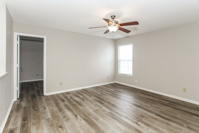 Building Photo - 10743 Timothy Ln