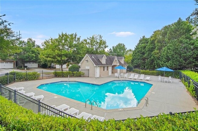 Building Photo - 1539 Creek Bend Ln NW
