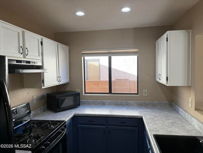 Building Photo - 3002 W Country Ranch Dr