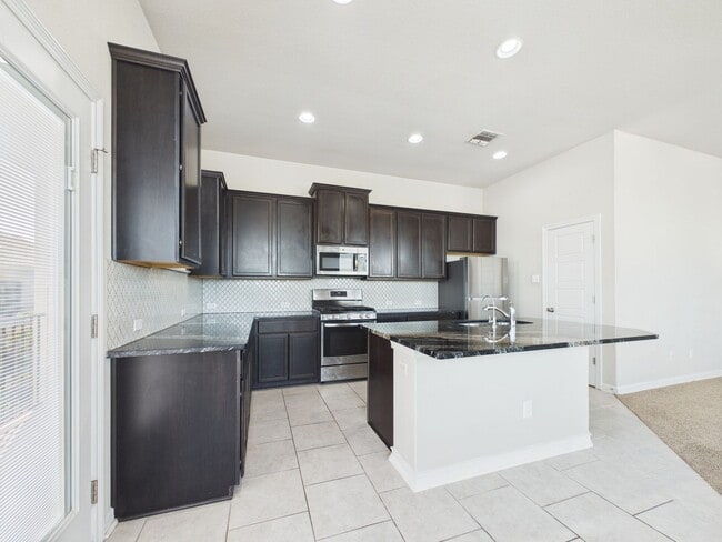 Building Photo - 2505 Meyer Cv