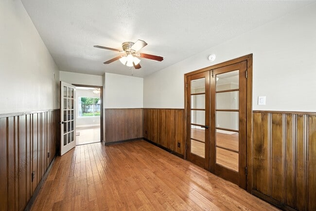 Building Photo - 1714 Parana Dr