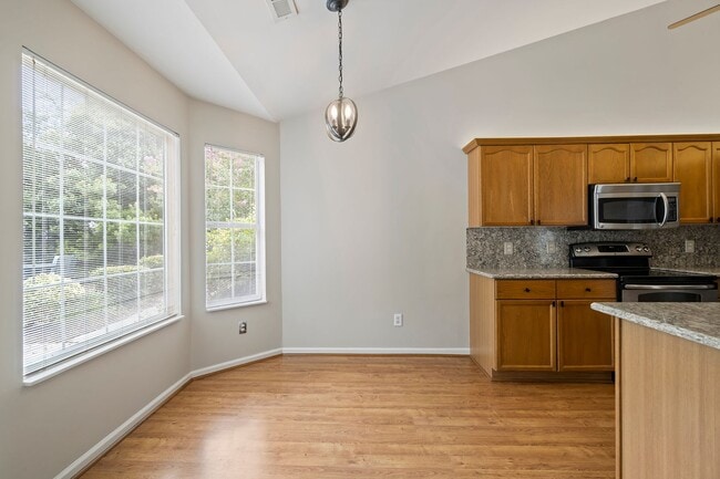 Building Photo - Beautiful 3 Bedroom Ranch Home Located In Ballantyne Area