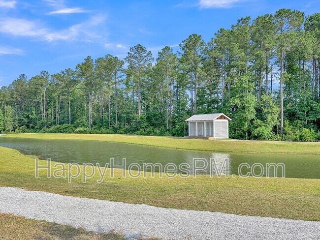 Building Photo - 303 Black Birch Dr