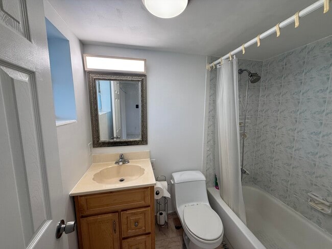 Building Photo - 4500 N Flagler Dr