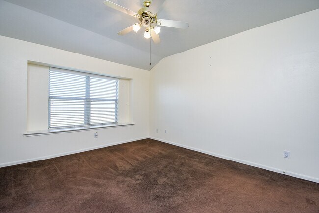 Building Photo - 20802 Oak Rain Ct