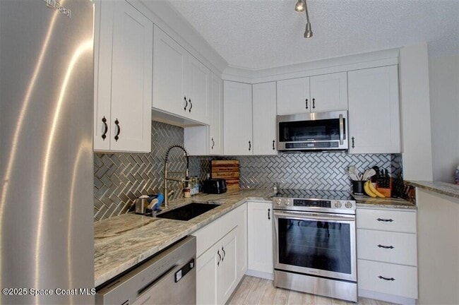 Building Photo - 1717 Patty Cir NE