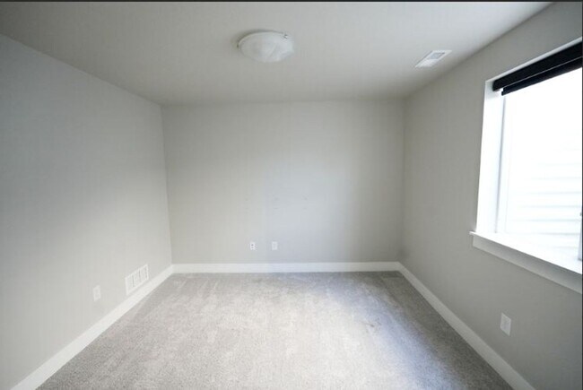 Building Photo - Modern 3-Bedroom Ranch in Grimes – Availab...