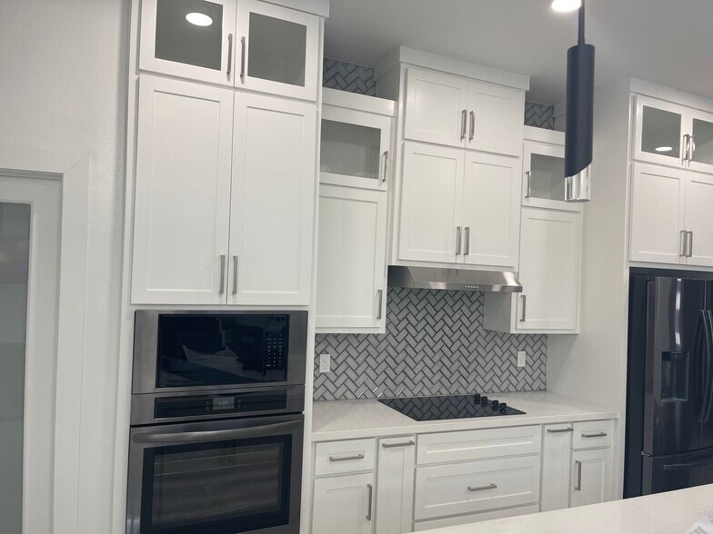 Building Photo - 154 Oleander Dr