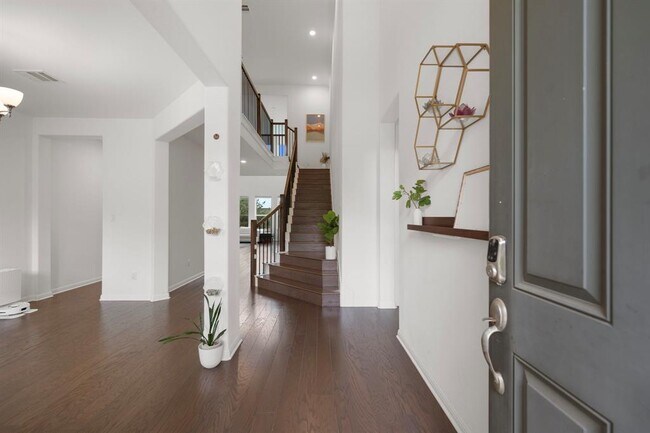 Building Photo - 7624 Alouette Dr