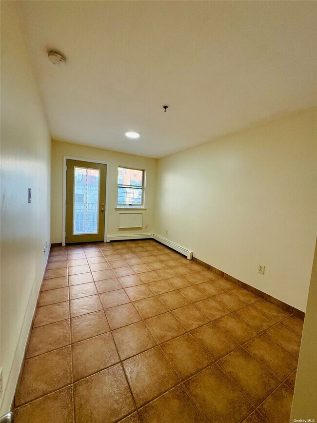 Building Photo - 33-26 Union St