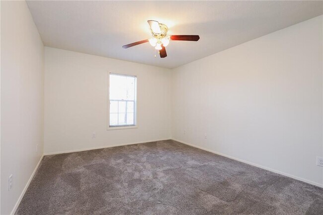 Building Photo - 208 Natchez Trace