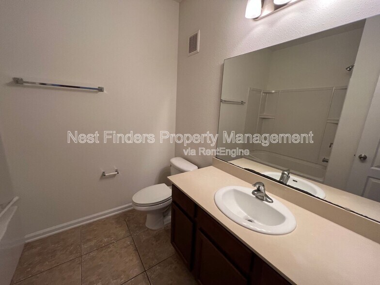 Building Photo - 4908 Key Lime Dr