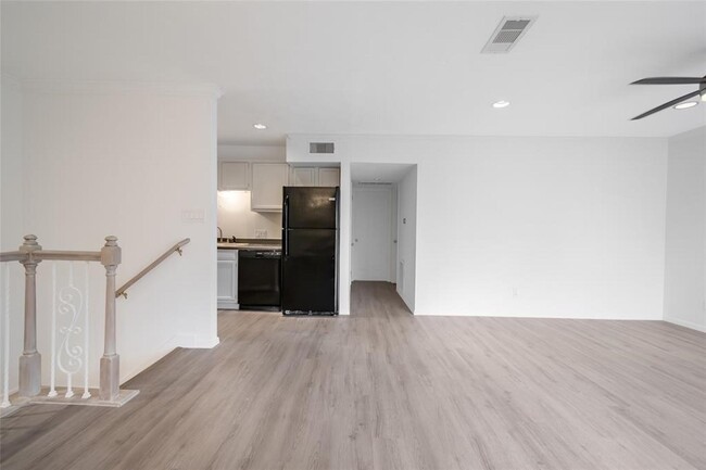 Building Photo - 3400 Timmons Ln
