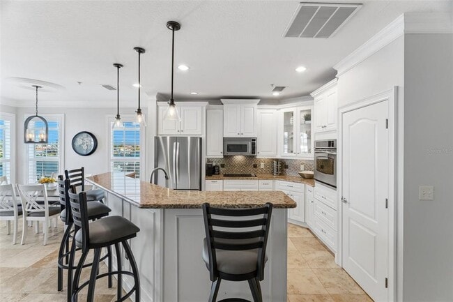 Building Photo - 6420 Sunset Bay Cir