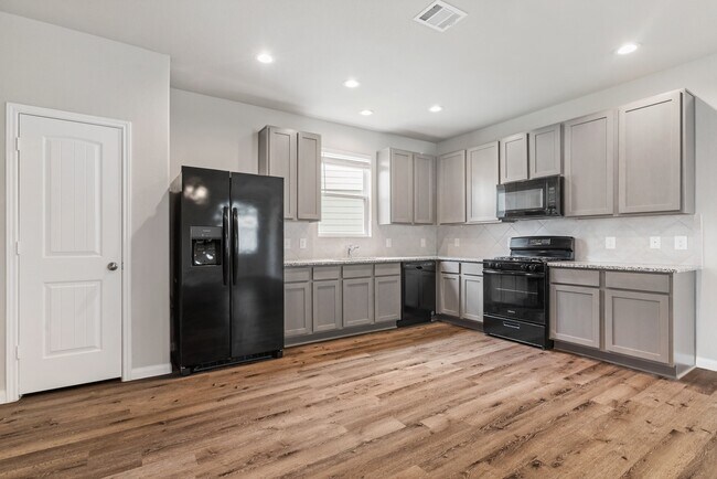 Building Photo - 2519 Moapa Dr